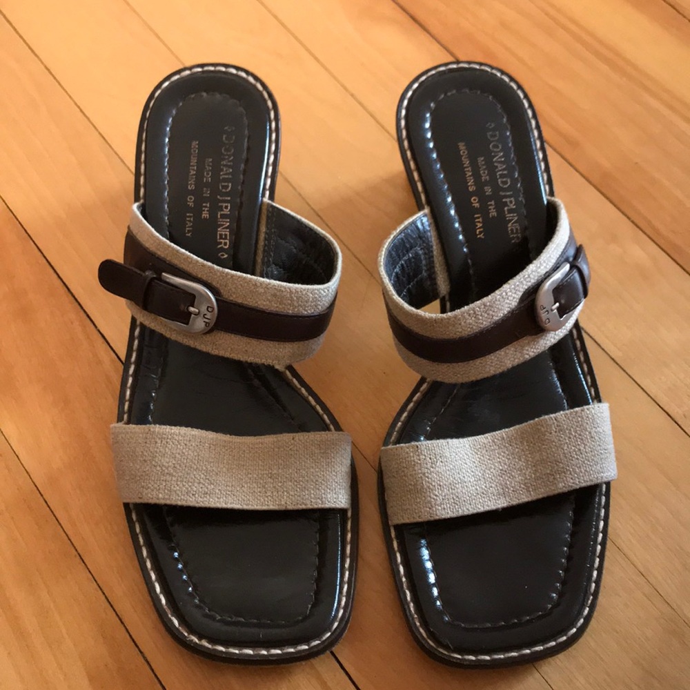 Donald J Pliner Mules